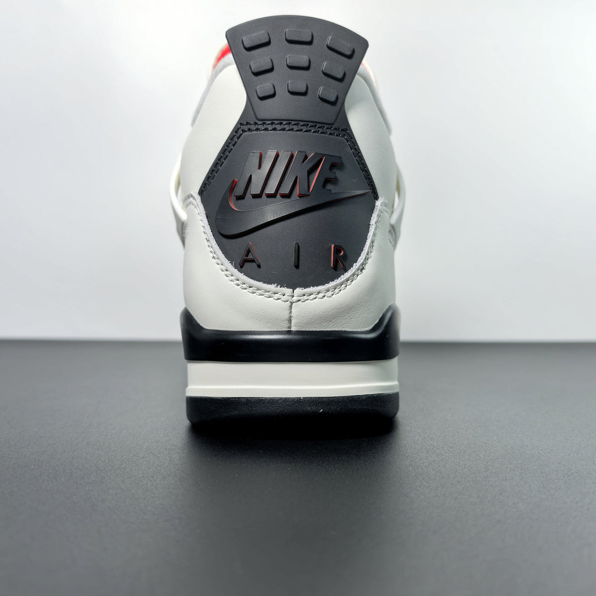 Nike Air Jordan 4 Retro OG "Flight Club"