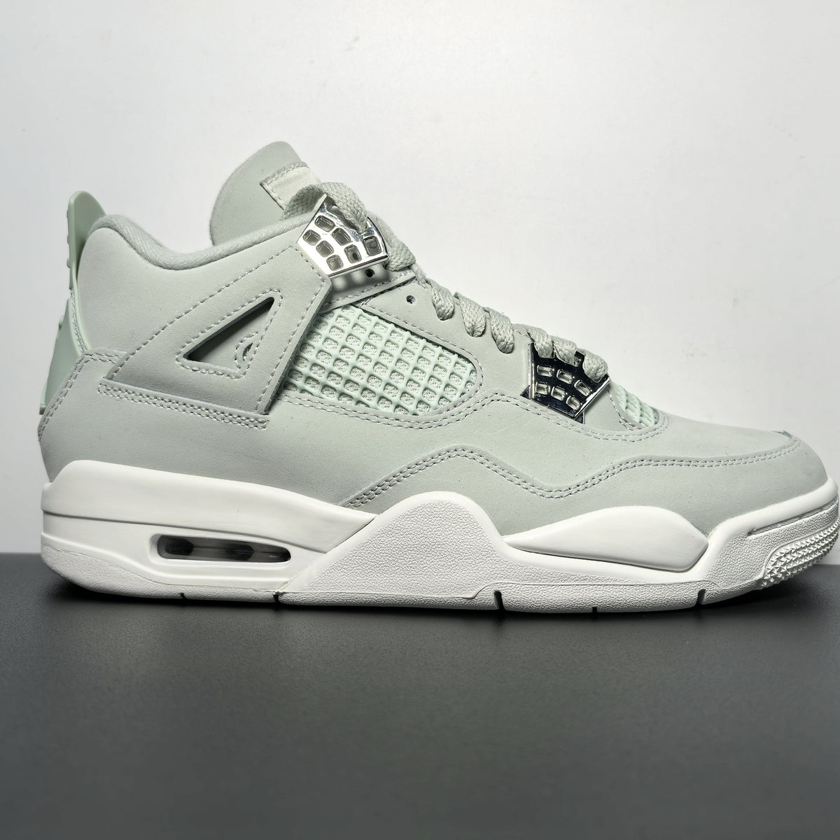 Nike Air Jordan 4 Retro "Seafoam"