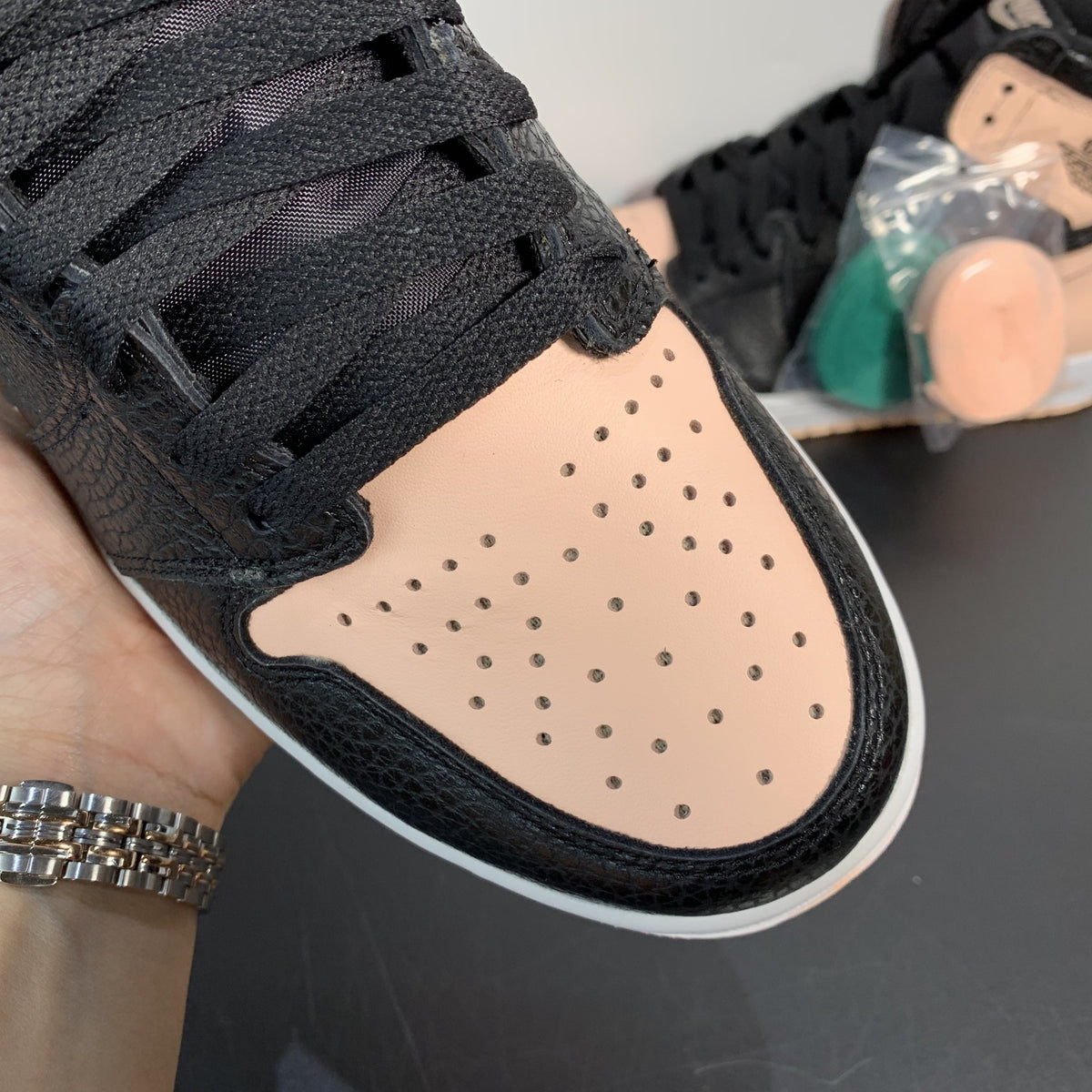 Nike Air Jordan 1 Retro High OG 'Crimson Tint'