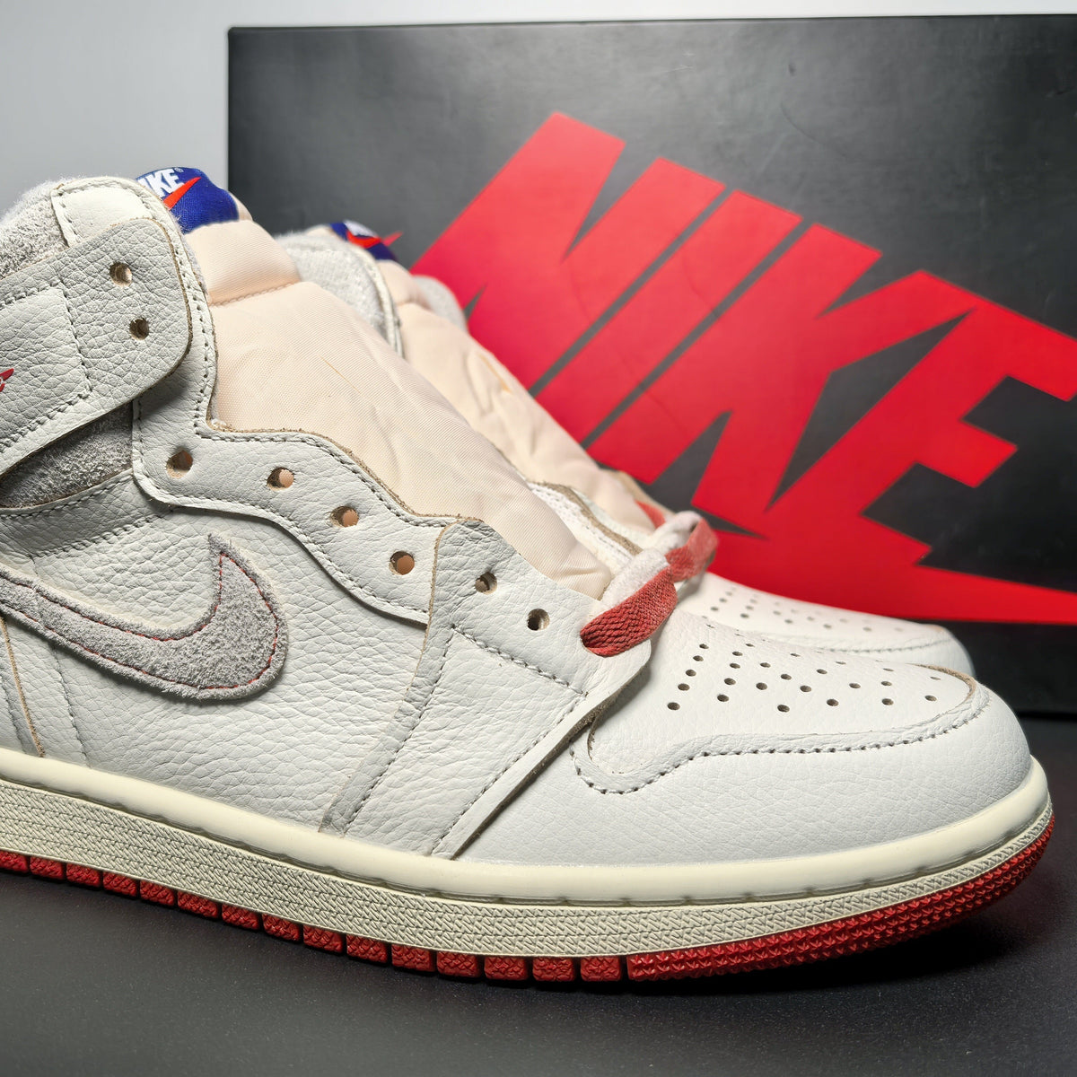 Air Jordan 1 High OG Rare Air “Cinnabar”