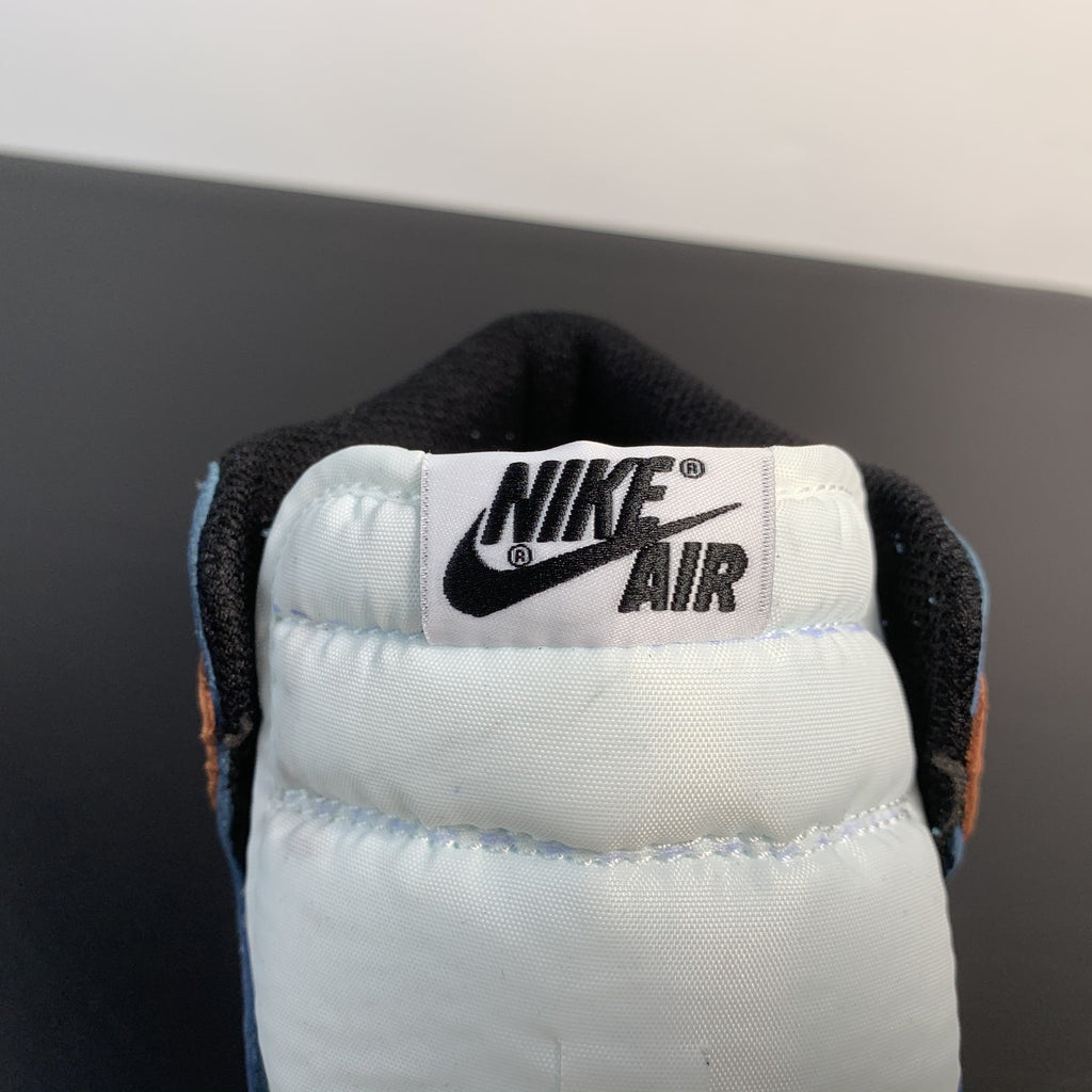 Nike Air Jordan 1 Retro High OG 'Prototype'