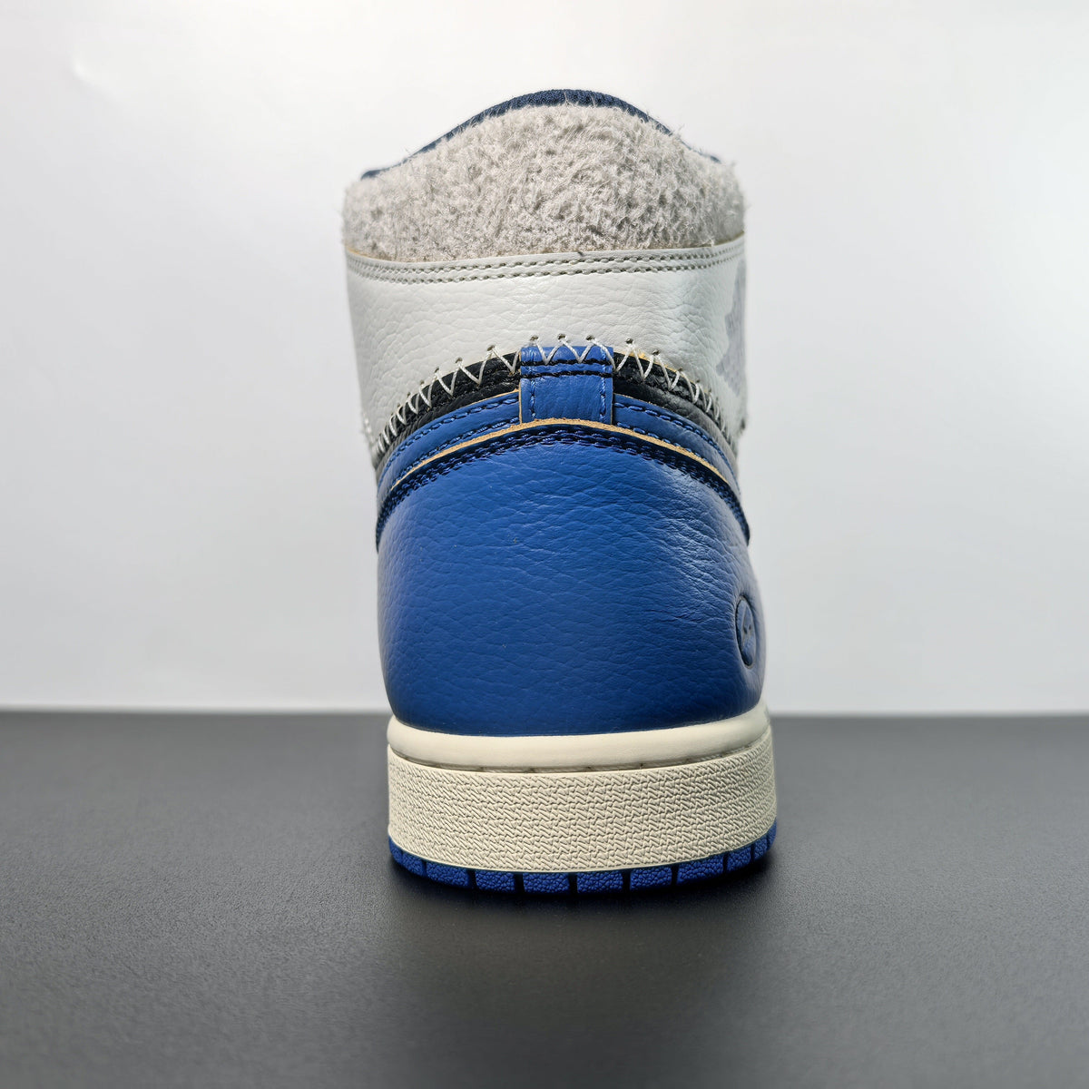 fragment x Union x Air Jordan 1 Hi