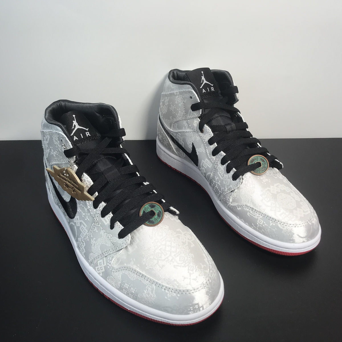Nike Air Jordan 1 Mid “Fearless”