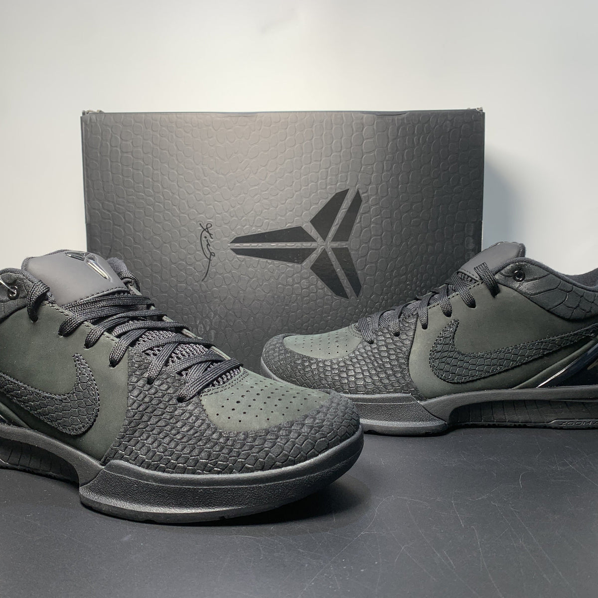 NK ZOOM KOBE 4 Protro ”Black Mamba“