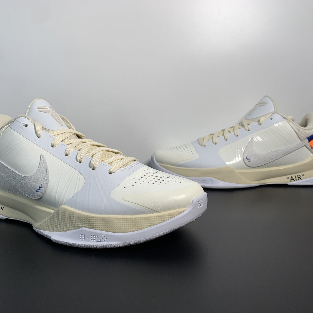 Off-White x NK ZOOM KOBE 5