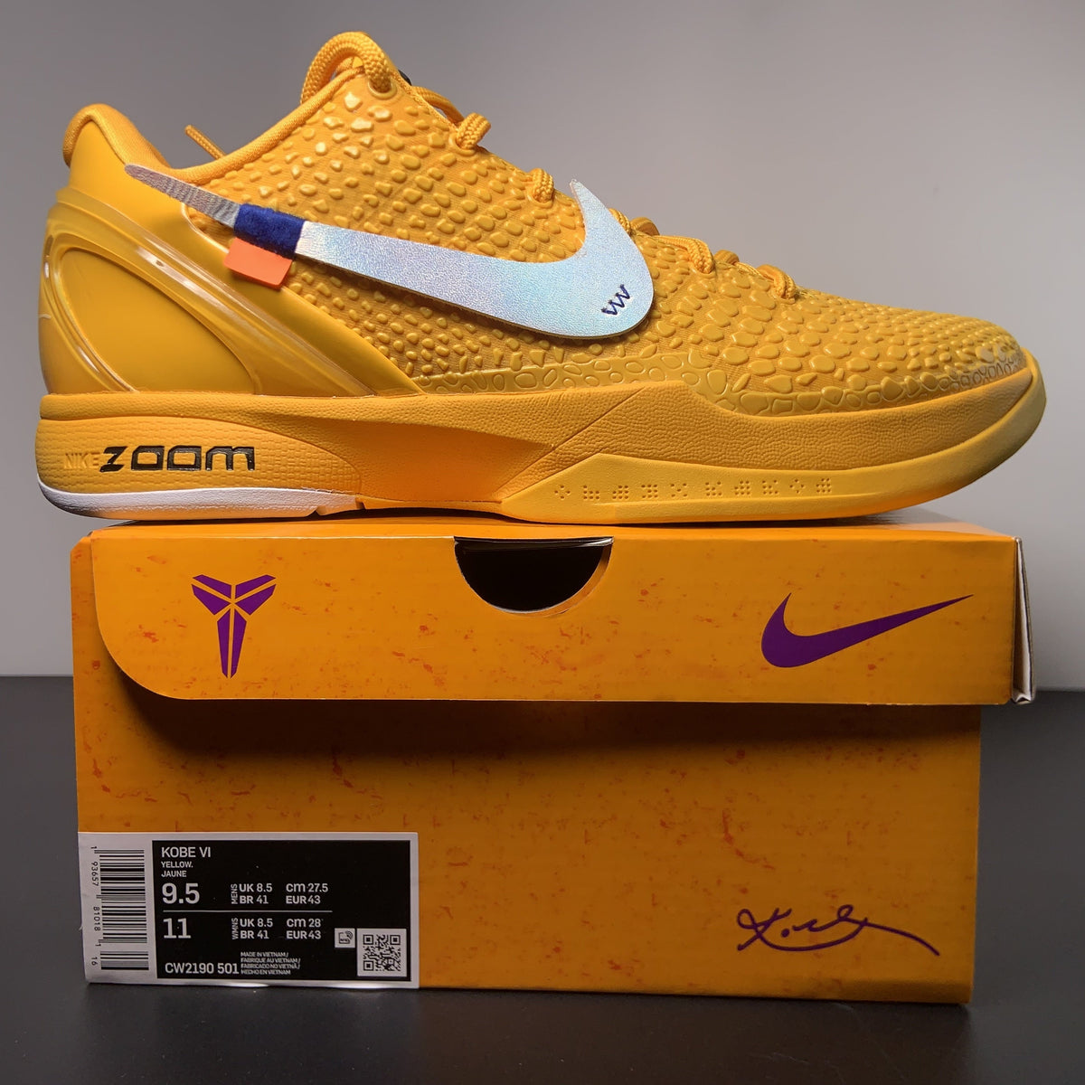 Off White x NK Zoom Kobe ZK5