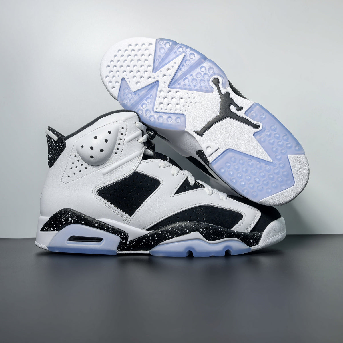 Air Jordan 6 'Oreo' 
