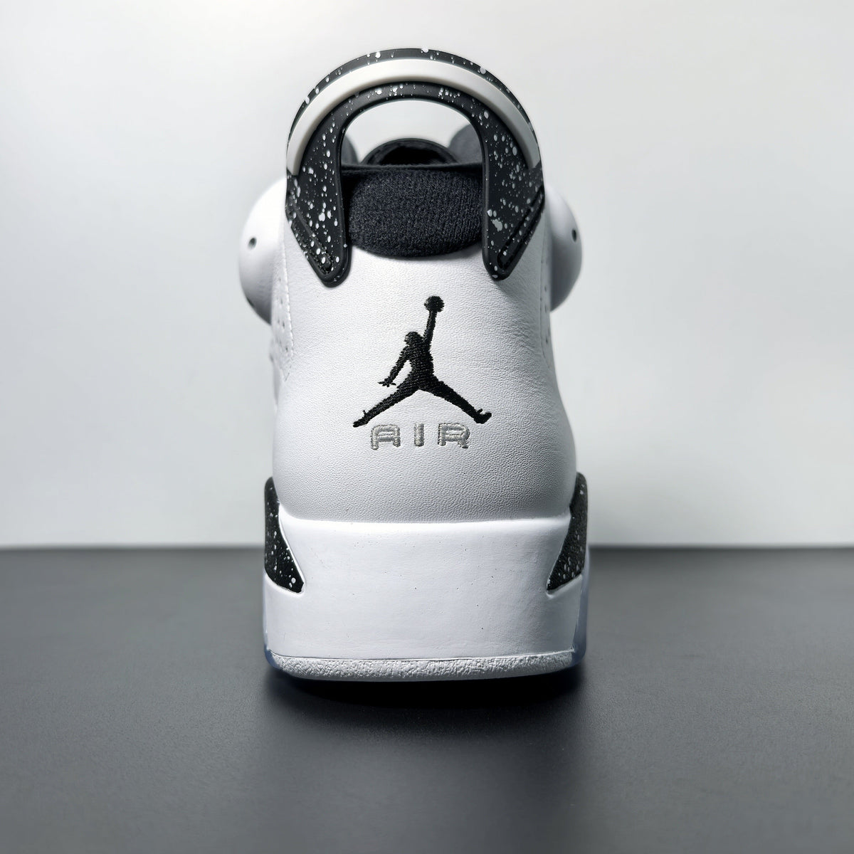 Air Jordan 6 'Oreo' 