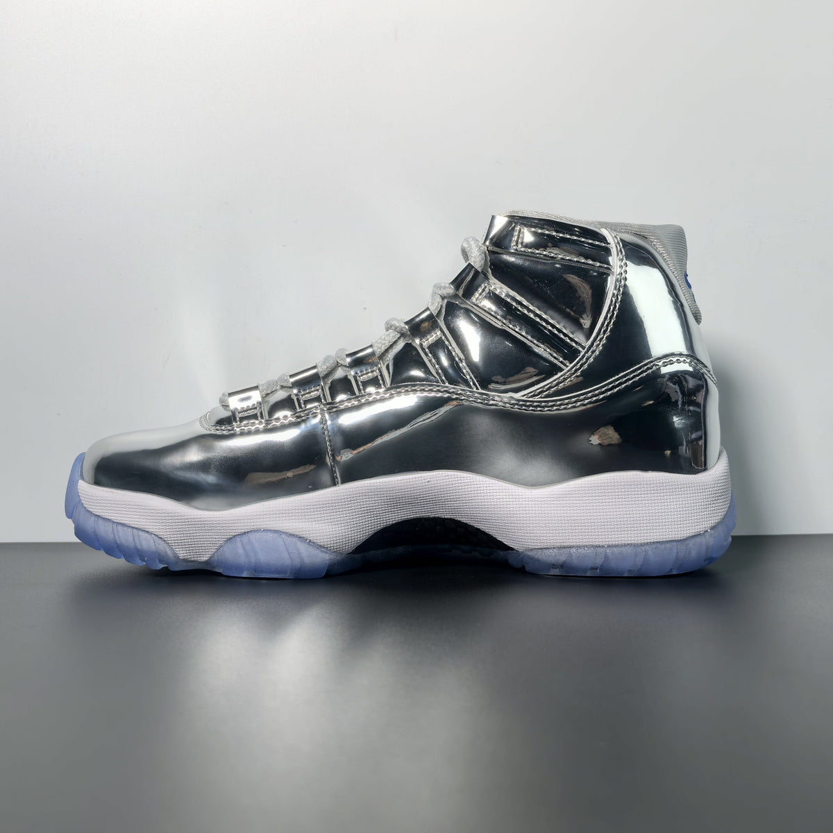 Air Jordan 11 Silver Surfer