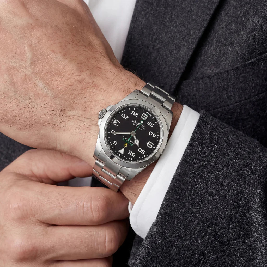 Aviation-Inspired Automatic Chronometer Men’s Watch With High-Contrast Dial
