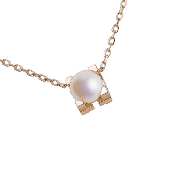 C De Pearl Necklace