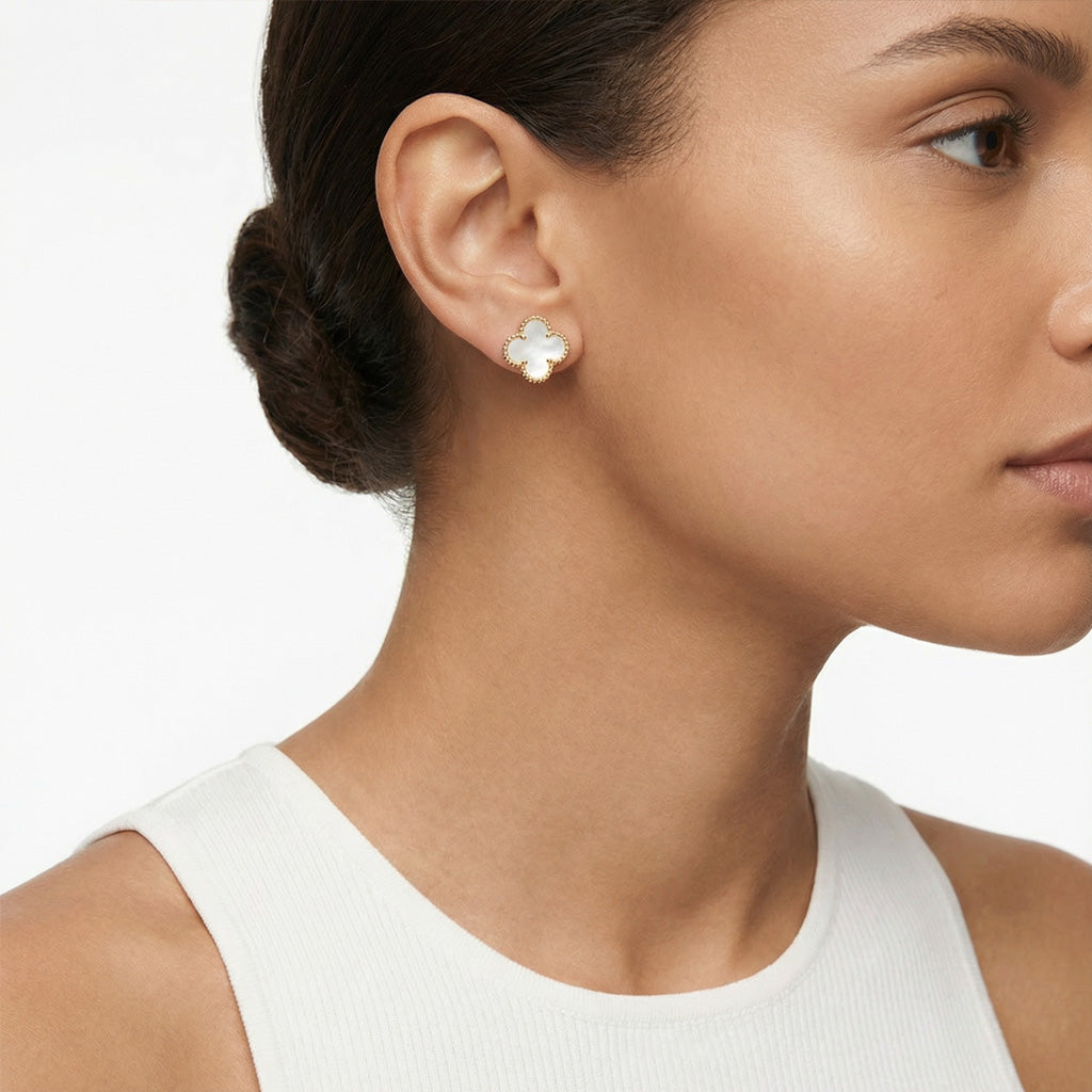 Clover Medium Stud Earrings