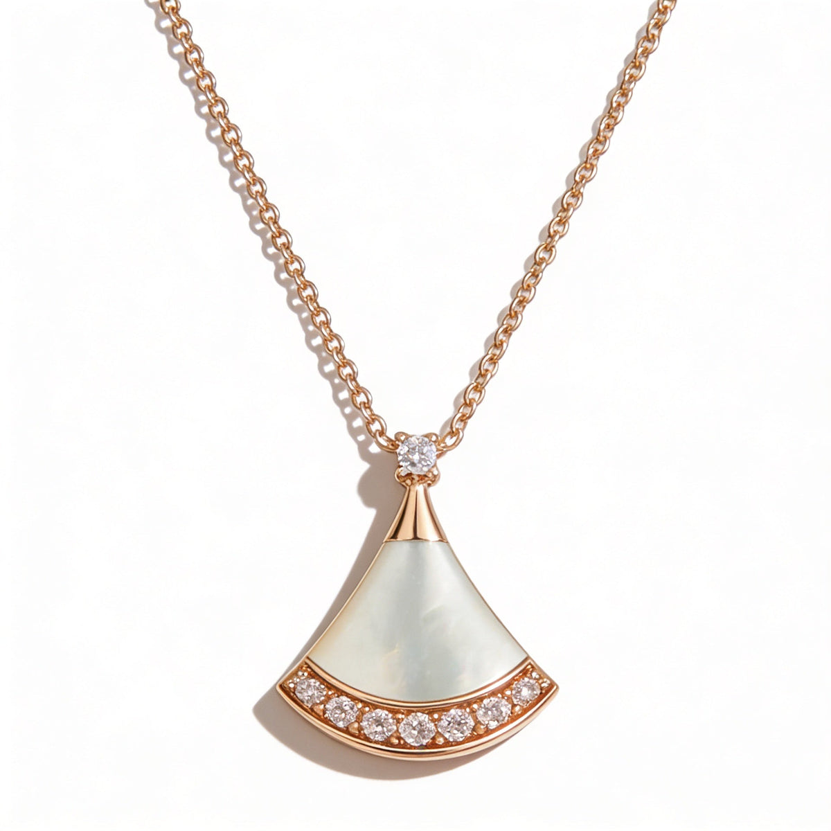 Divas' Dream White Fan Drop Necklace