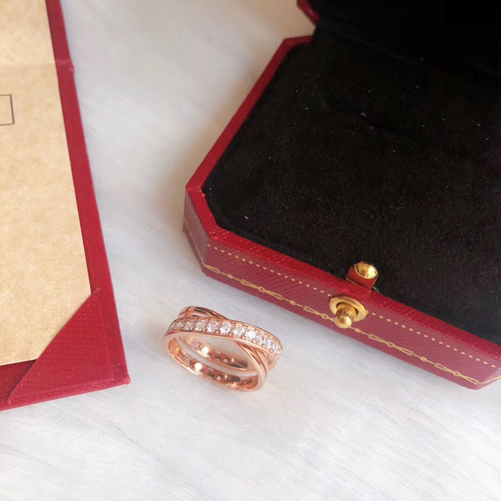 Etincelle Crossover Ring