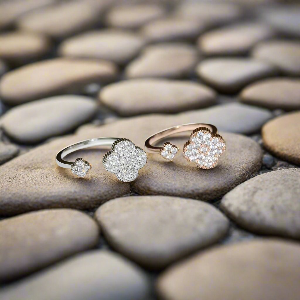 Floral Clover Between The Finger Ring