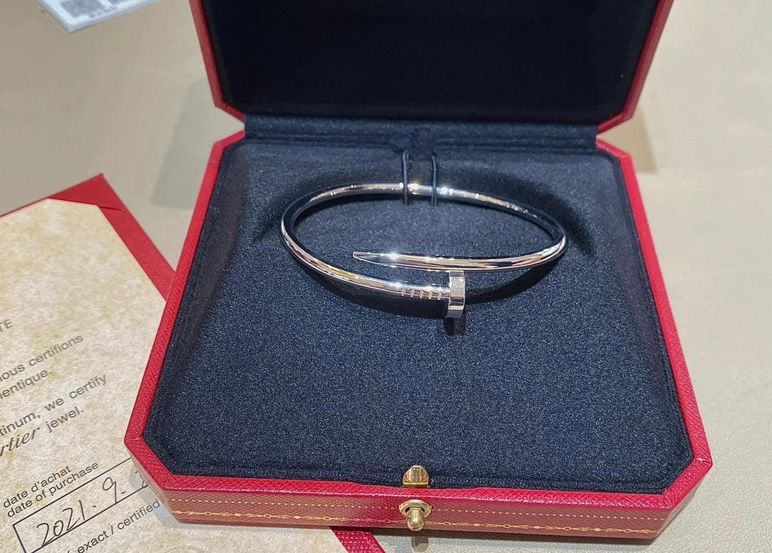 Juste Un Clou Bracelet