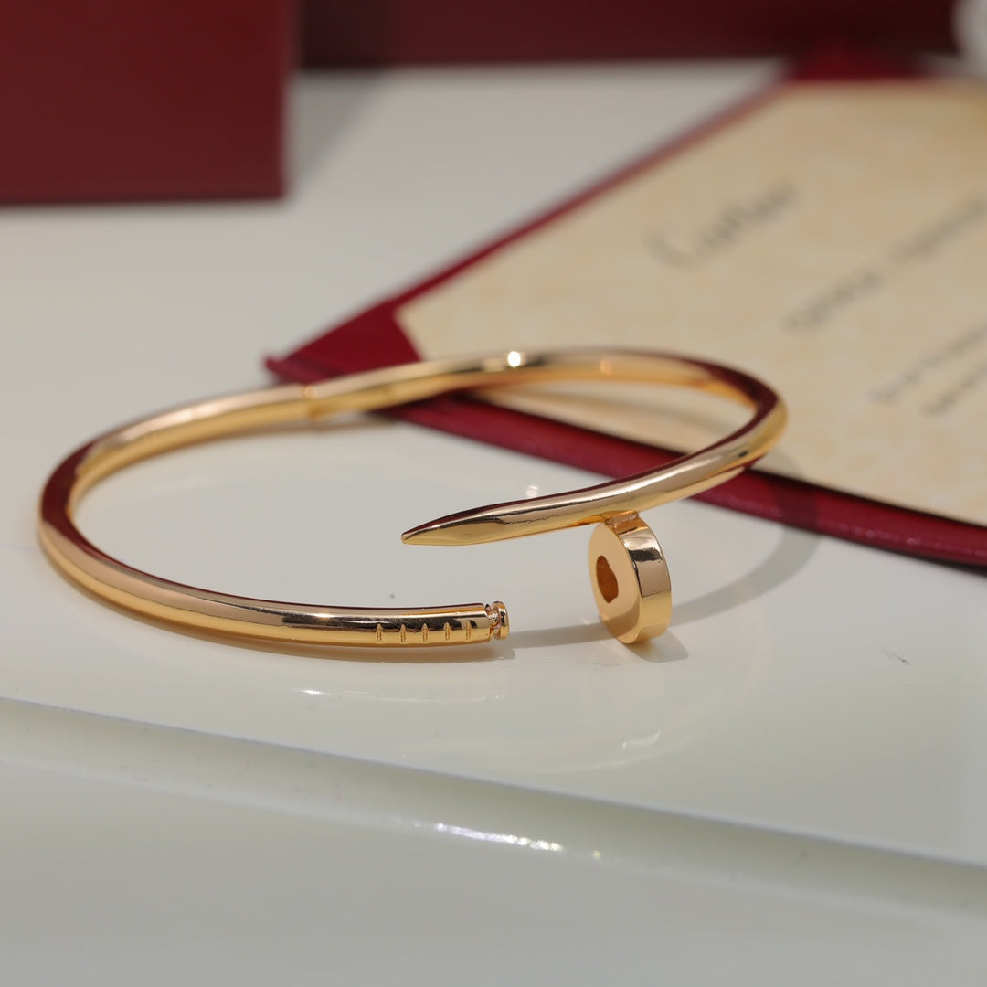 Juste Un Clou Bracelet