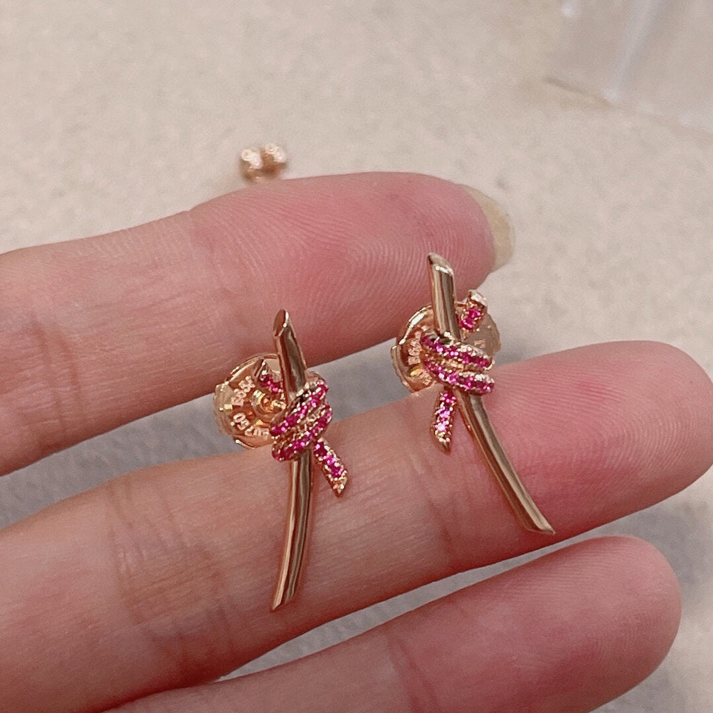 Knot Earrings With Pink