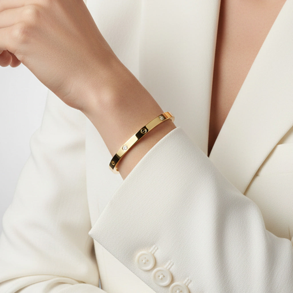 Small 4 Diamonds Love Bracelet