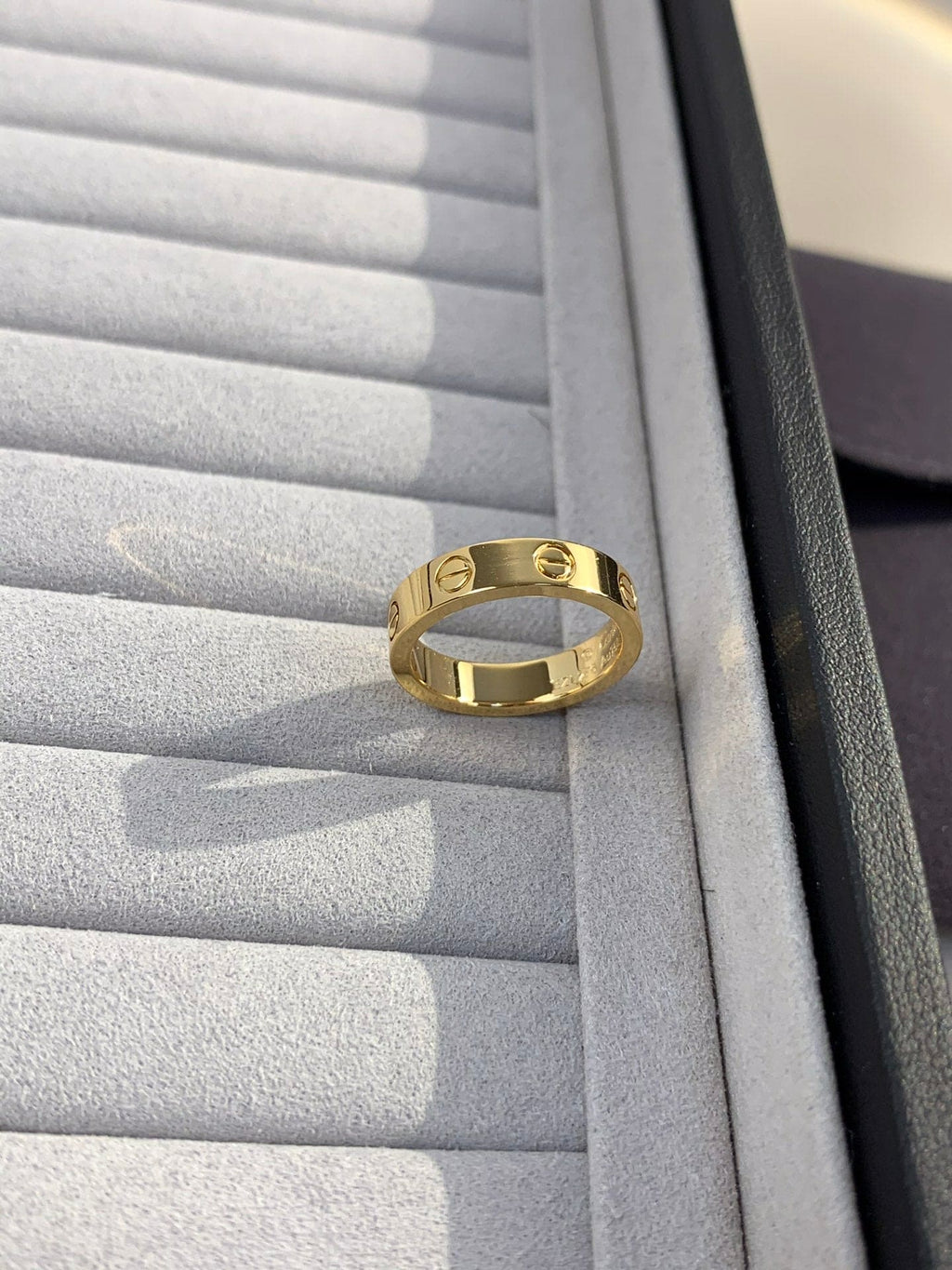 Love Classic Ring
