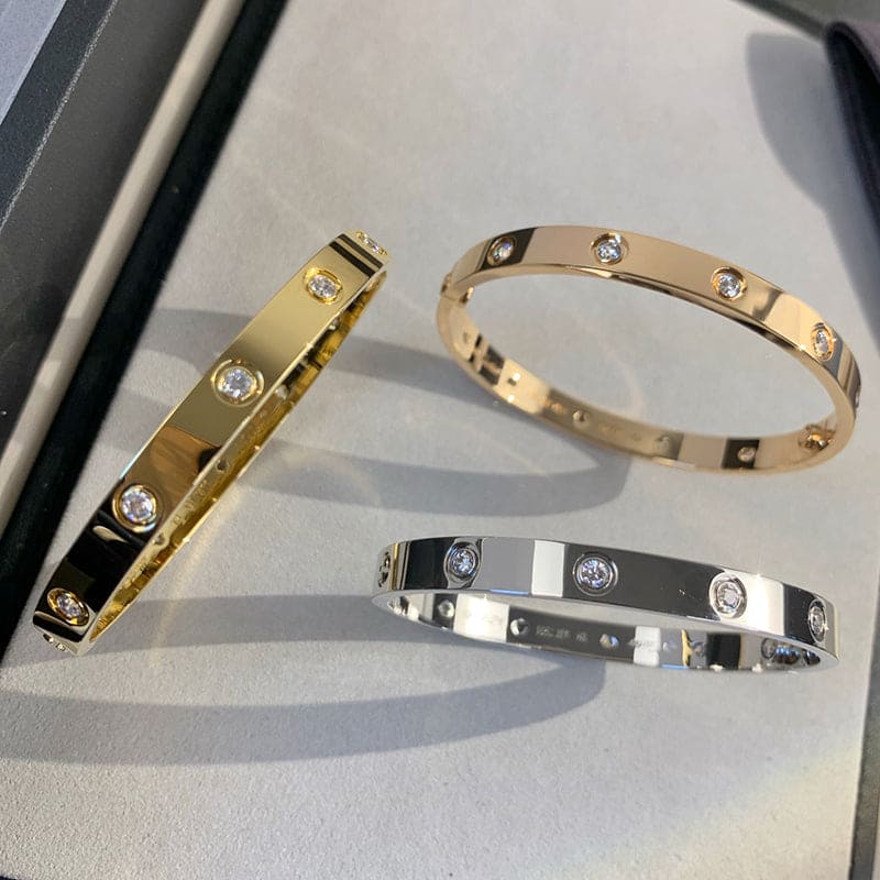 Classic 10 Diamonds Love Bracelet