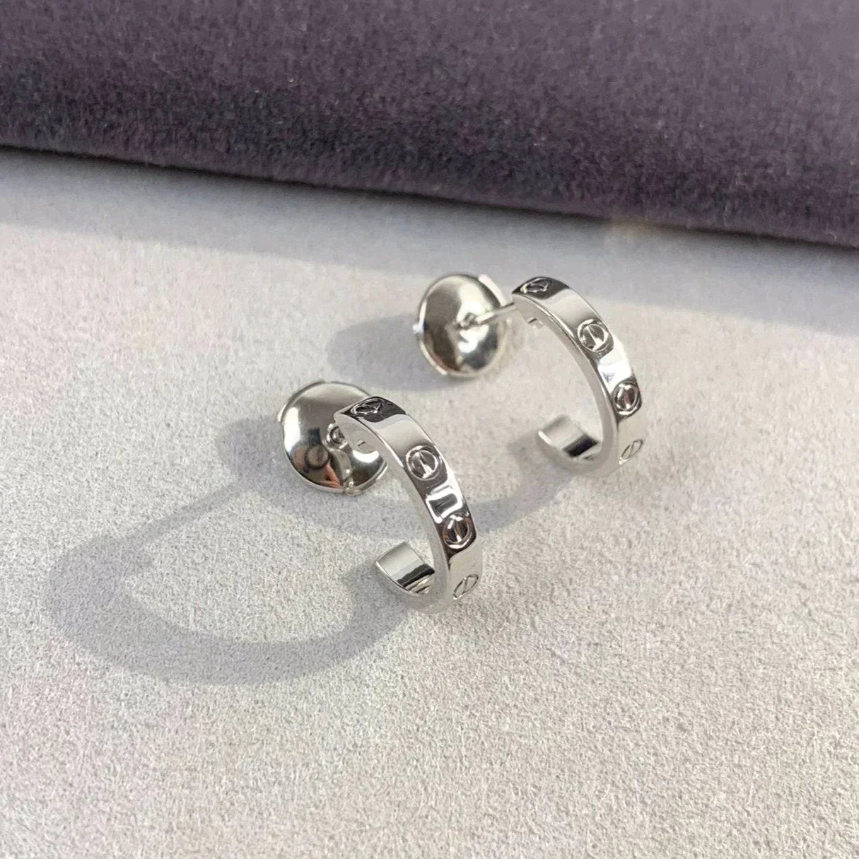Love Hoop Earrings 2.65mm