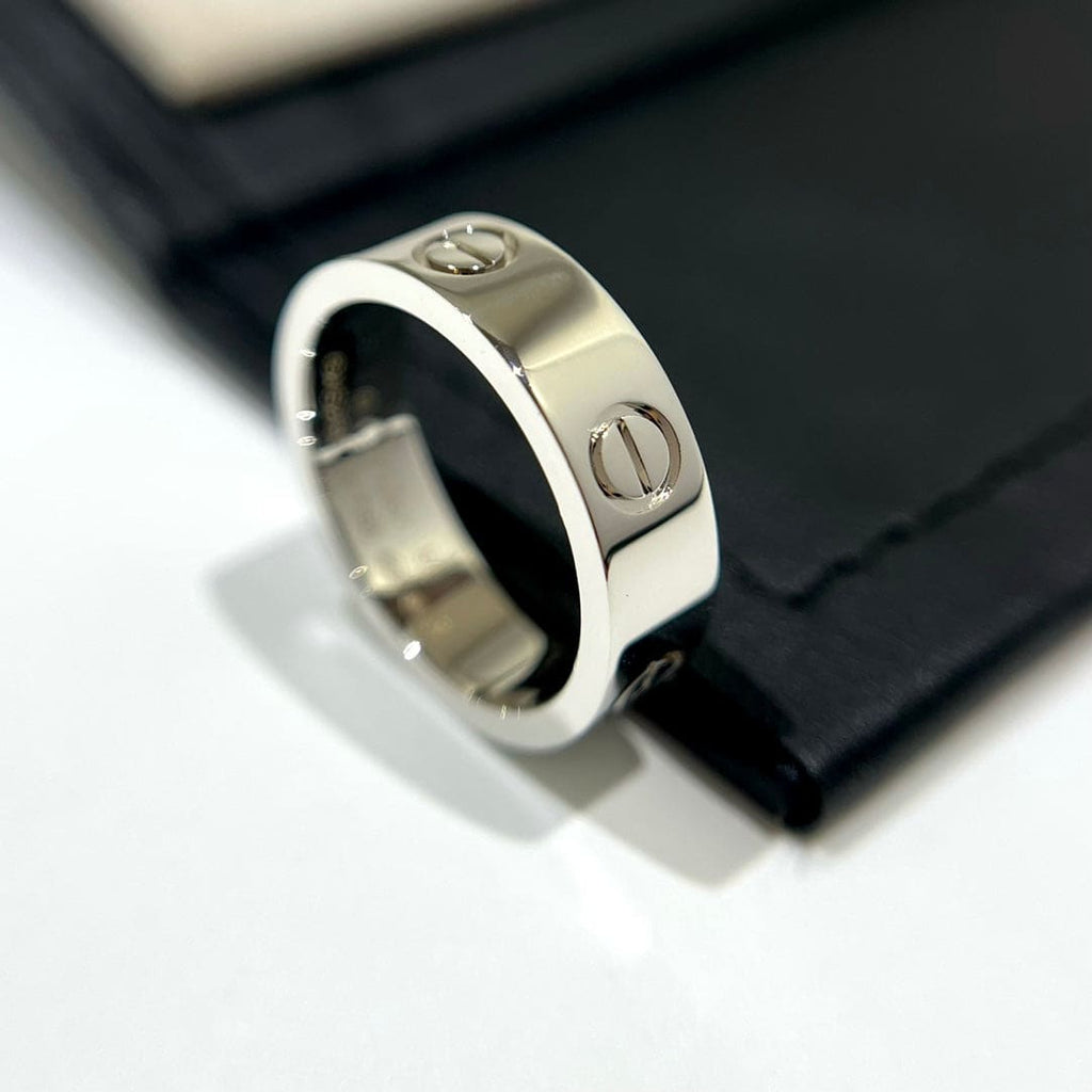 Love Wedding 6mm Ring Timeless Elegance