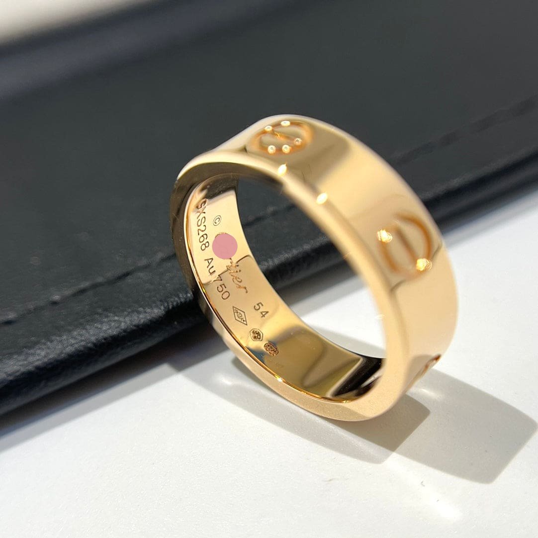Love Wedding 6mm Ring Timeless Elegance