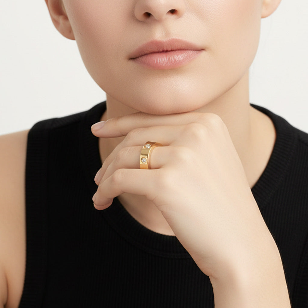 Love 8 Diamonds Wedding Ring