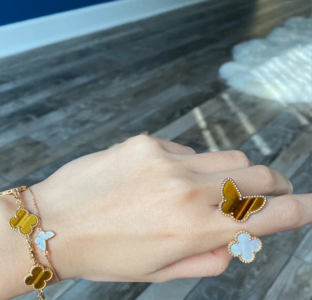 Lucky Alhambra Inspired Between The Finger Ring