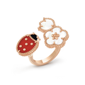 Lucky Spring Between The Finger Ring