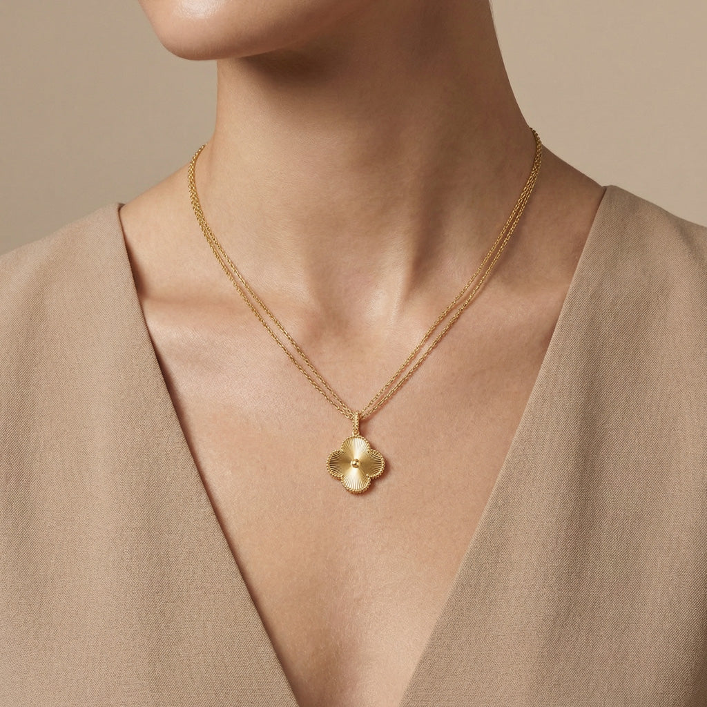 Magic Alhambra Necklace