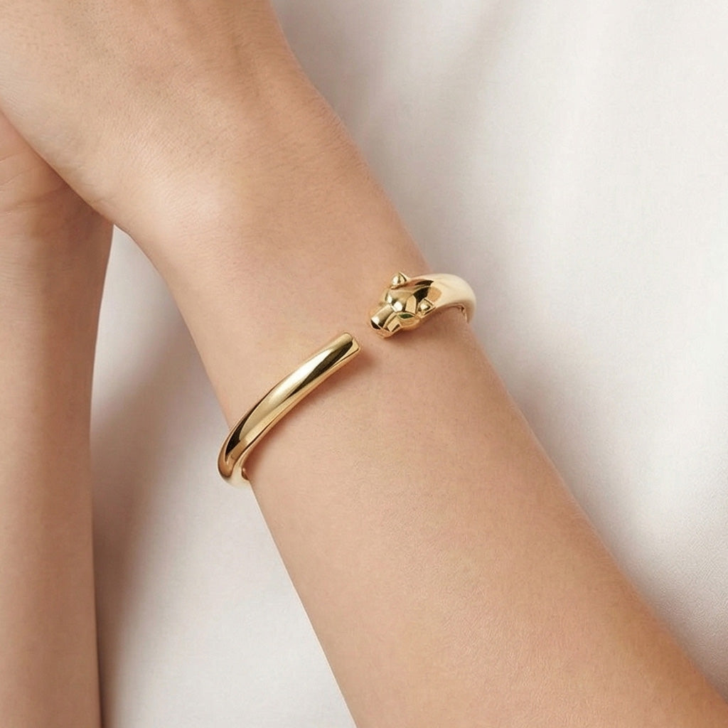 Panthère De Bracelet Graceful Strength