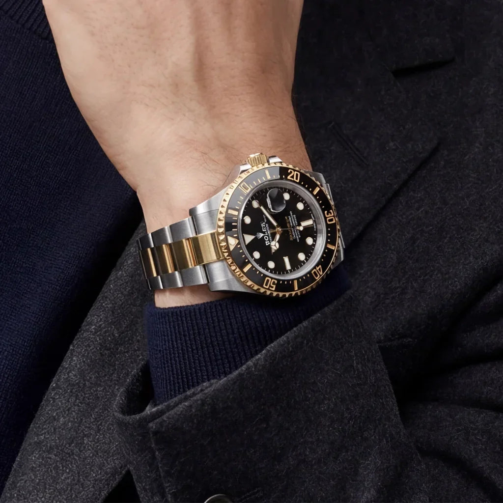Sea-dweller Black Dial Mens Watch