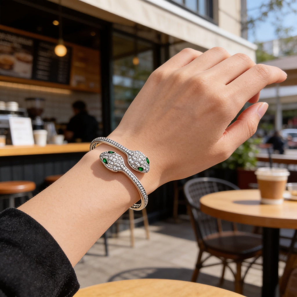 Serpenti Seduttori Twin Snake Cuff Bracelet