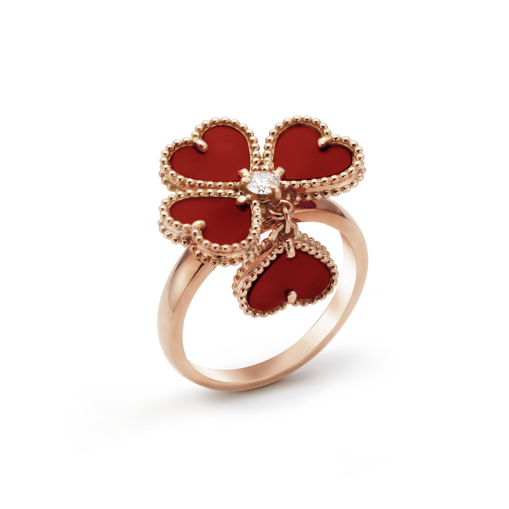 Sweet Alhambra Effeuillage Clover Ring