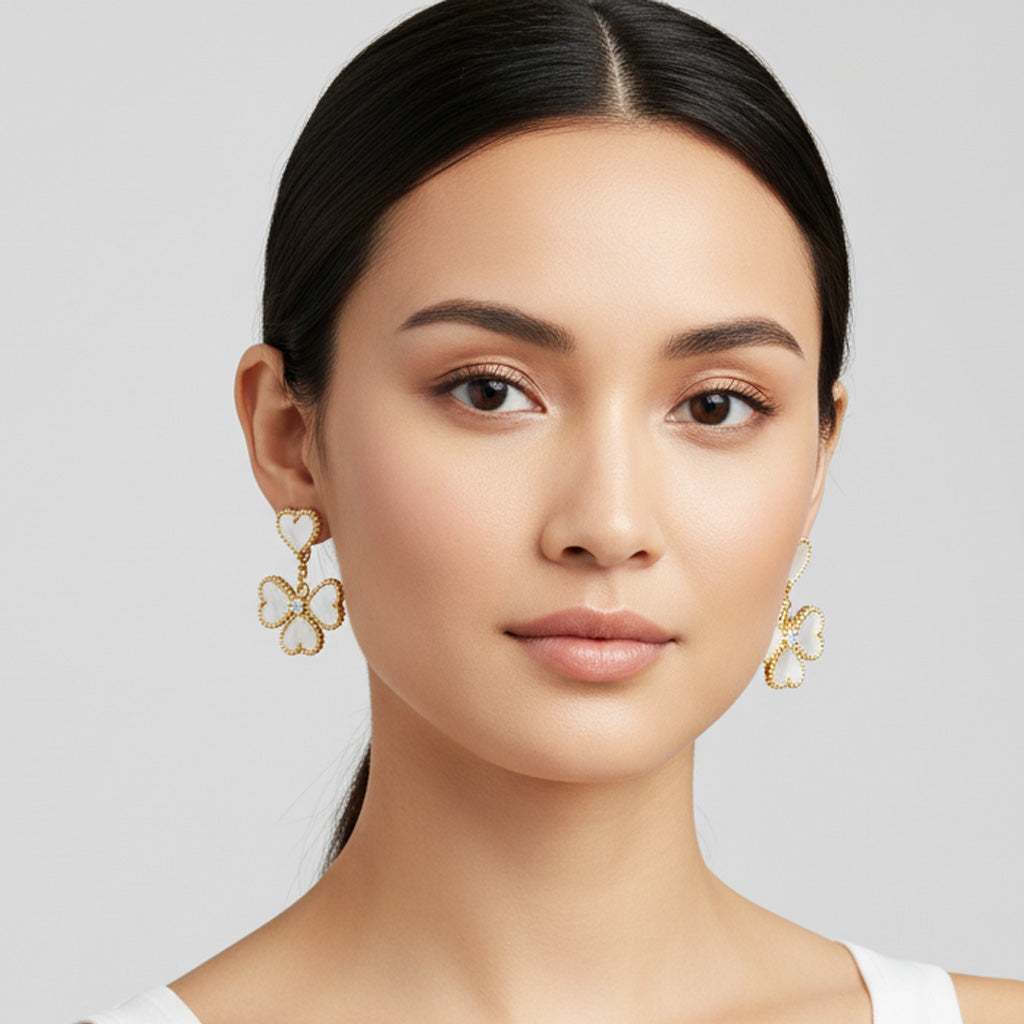 Sweet Alhambra Effeuillage Earrings
