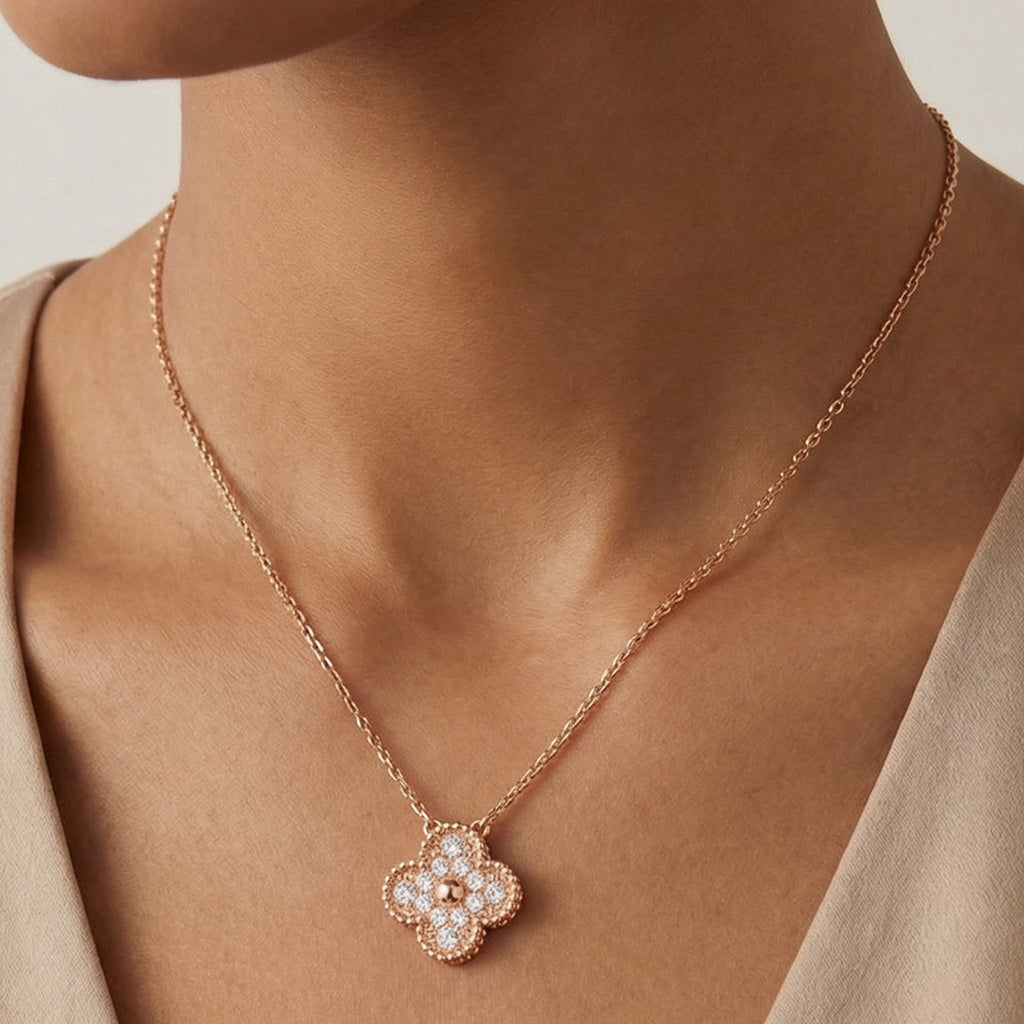 Sweet Alhambra Necklace