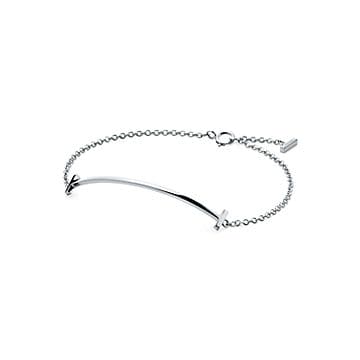 T Smile Curved Bracelet