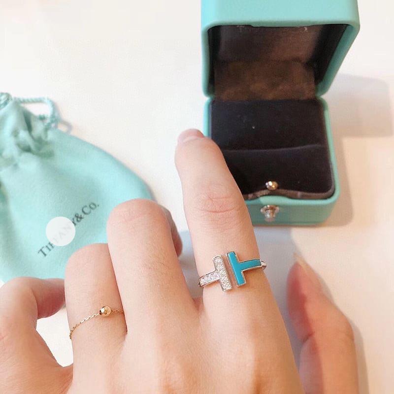 T Wire Ring With Turquoise