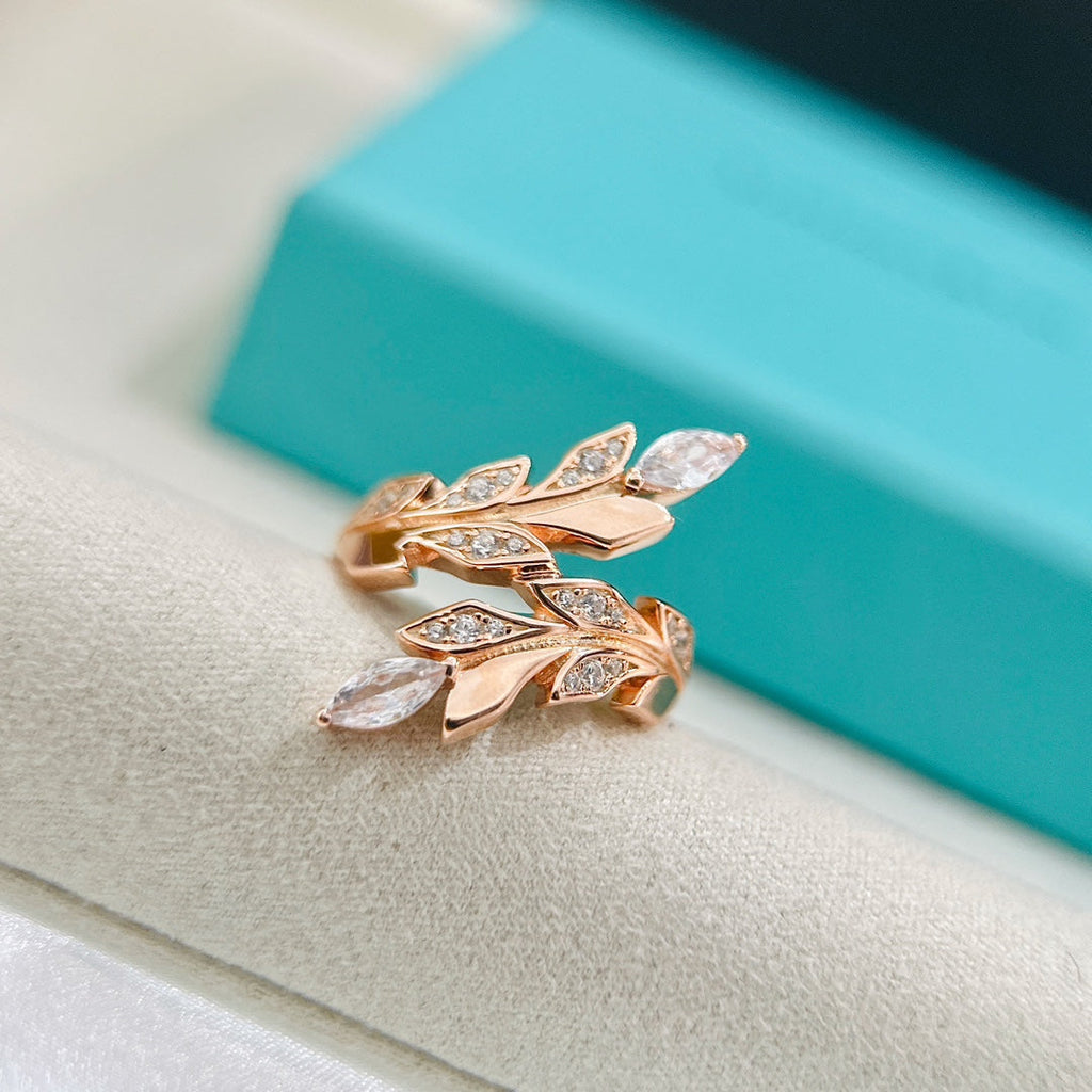 Vine Bypass Leaf Ring